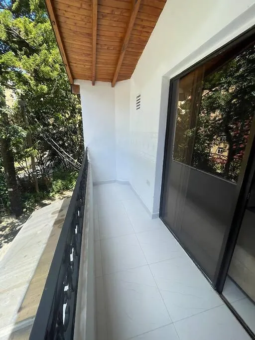 Beautiful 3B Apt 3 Blocks Away Mayorca Mall Sabaneta