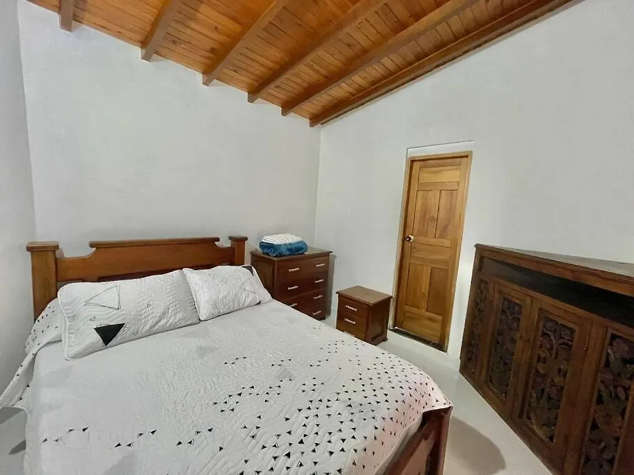 Beautiful 3B Apt 3 Blocks Away Mayorca Mall Sabaneta Colombia